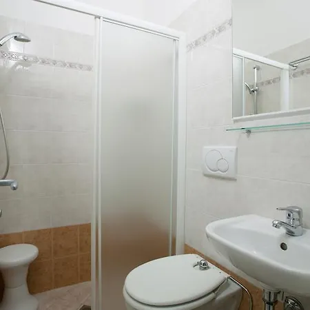 Отель Globus Чезенатико