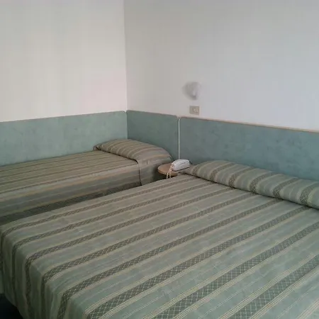 Globus Hotel